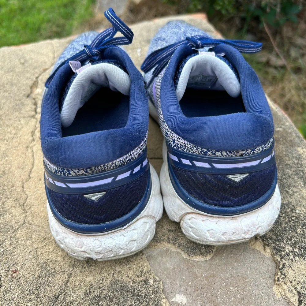 Brooks ghost 11 women’s athletic shoes - Picture 8 of 10